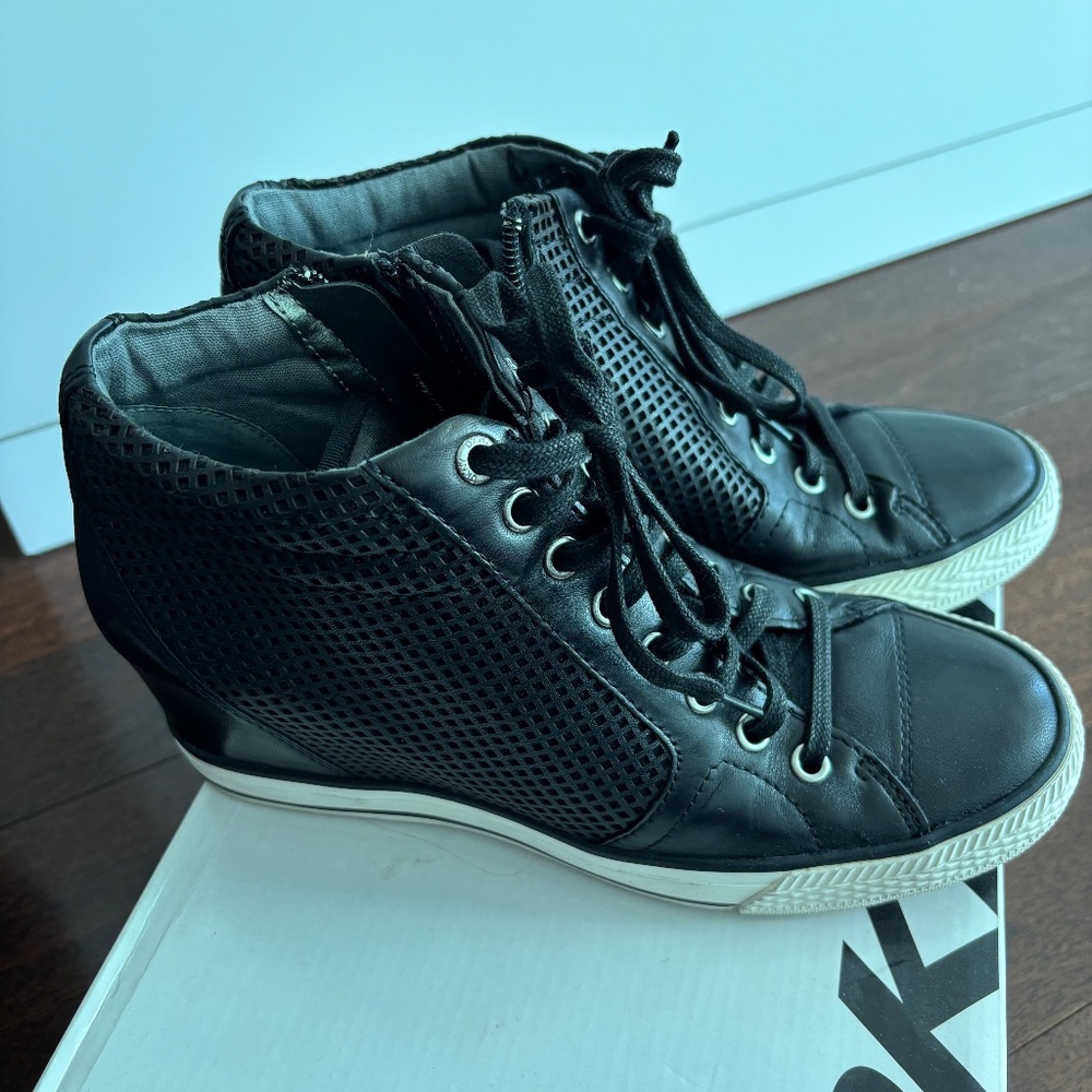 DKNY Black Leather Wedge Sneaker Size US 8.5, EU 39